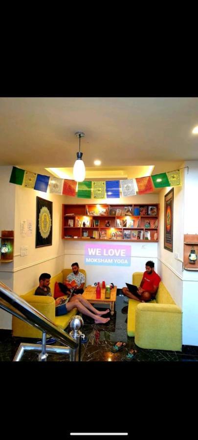 Hotel The Moksham ริชิเคช ภายนอก รูปภาพ